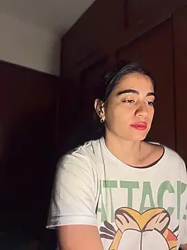 Snapshot of ZarahEvans chatting on April 28, 12:42 am ZarahEvans online show from April 28, 12:42 am