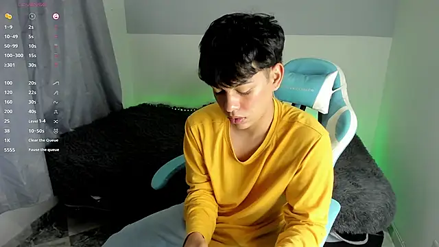 Franco Rizzo  online show from March 22, 8:26 pm