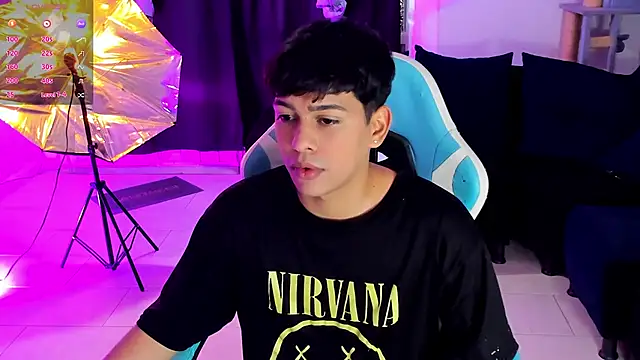 Franco Rizzo  online show from November 19, 12:32 am