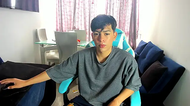 Franco Rizzo  online show from February 11, 7:05 pm