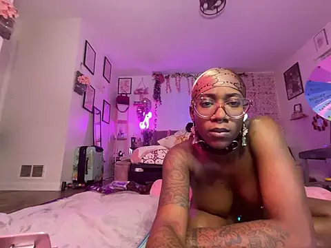 VixenCapri online show from January 11, 10:22 am