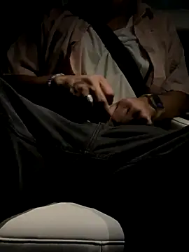 RoodoggXL online show from November 15, 2:15 am