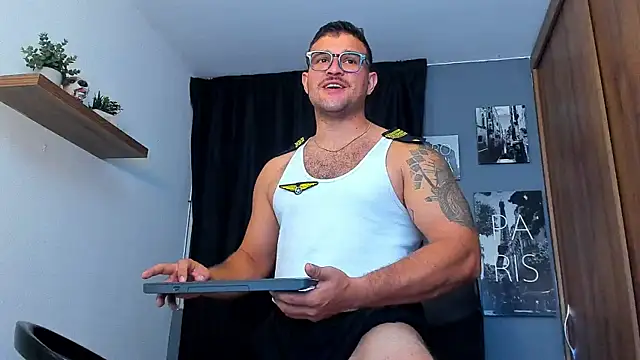 AndrewDiaz online show from June 29, 7:04 am