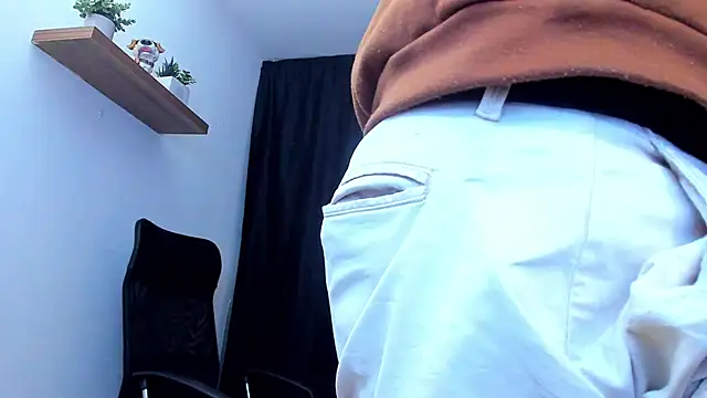 AndrewDiaz online show from March 27, 6:11 am