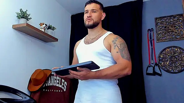 AndrewDiaz online show from January 14, 3:54 am