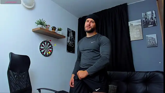 Snapshot of AndrewDiaz chatting on February 18, 3:31 am AndrewDiaz online show from February 18, 3:31 am