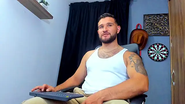 AndrewDiaz online show from April 7, 6:37 am