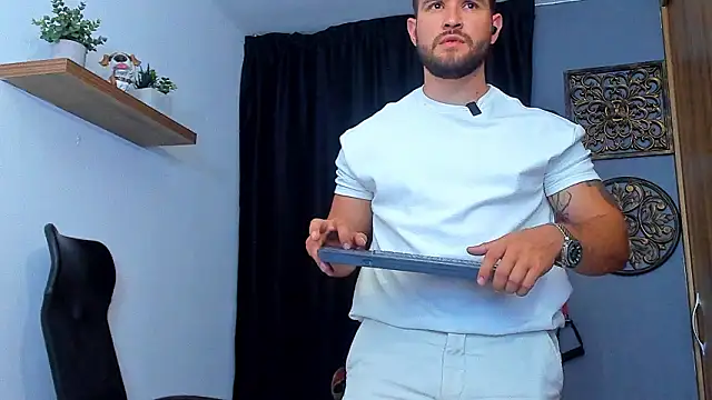 AndrewDiaz online show from March 20, 5:19 am