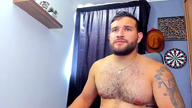 AndrewDiaz online show from March 28, 8:43 pm