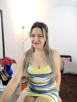 valeriahunter1 online show from October 2, 9:29 pm