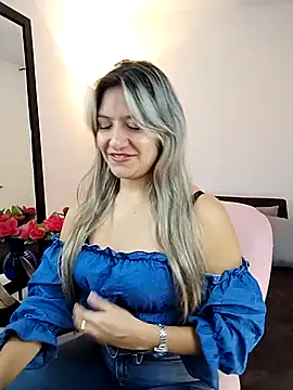 valeriahunter1 online show from September 27, 10:49 pm