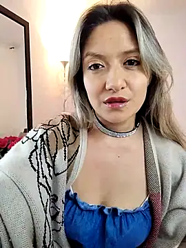 valeriahunter1 online show from October 9, 10:10 pm