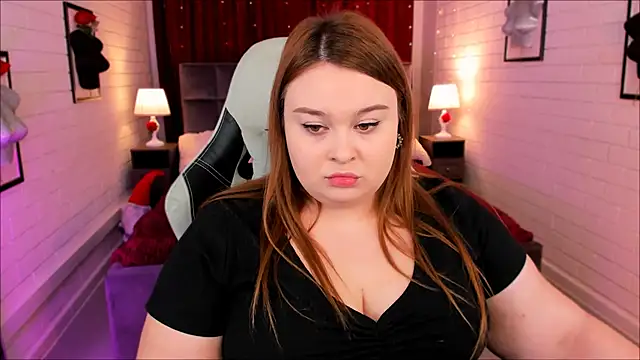 KimberlyMaran online show from February 19, 9:06 am