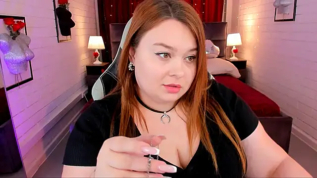 KimberlyMaran online show from March 9, 12:20 pm