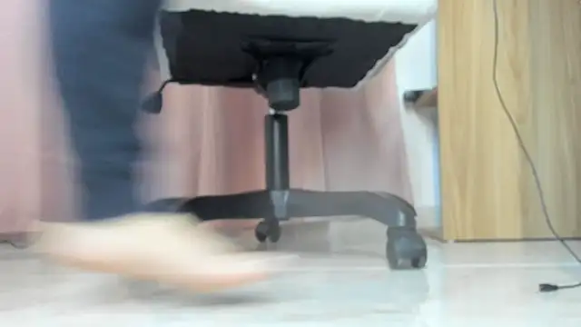 kattypinkk online show from December 1, 9:59 pm