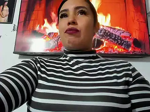 Snapshot of elana_kepler chatting on January 25, 12:06 am elana kepler online show from January 25, 12:06 am