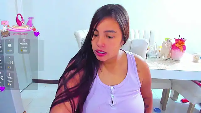 Snapshot of elana_kepler chatting on March 3, 11:28 am elana kepler online show from March 3, 11:28 am