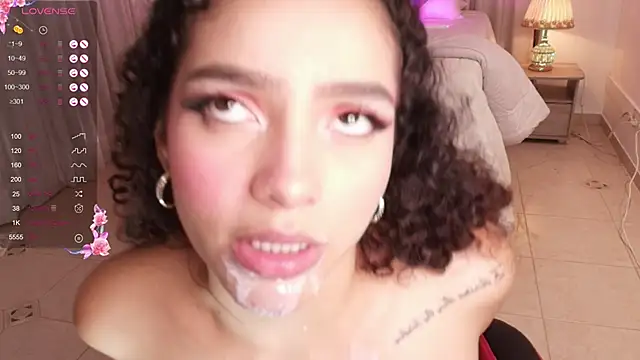 Snapshot of anahi_curlie1 chatting on February 2, 2:56 pm anahi curlie1 online show from February 2, 2:56 pm