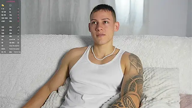 Snapshot of Muscle_King_Cum chatting on January 13, 1:15 pm Muscle King Cum online show from January 13, 1:15 pm