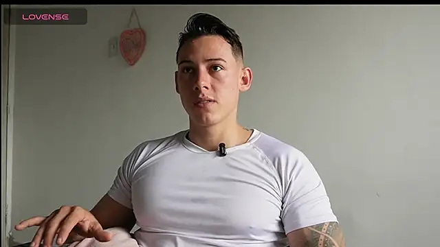 Muscle King Cum online show from June 18, 1:27 pm