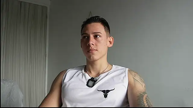 Muscle King Cum online show from June 16, 2:50 pm