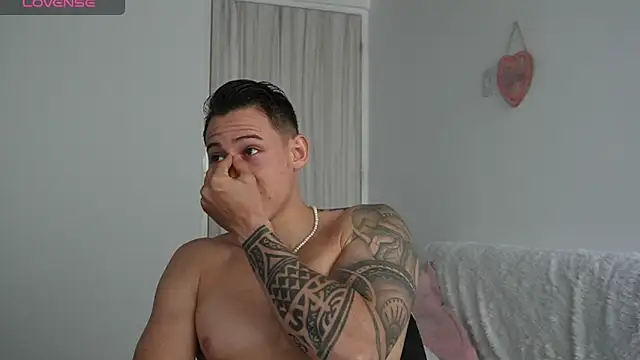 Muscle King Cum online show from May 25, 1:54 pm