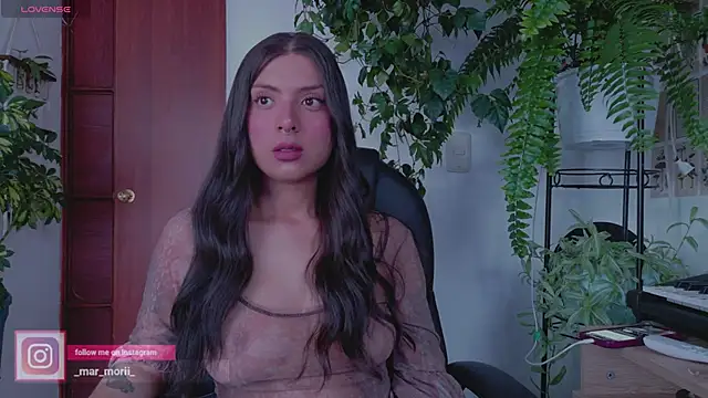 Yeriawaddell  online show from March 8, 8:56 pm