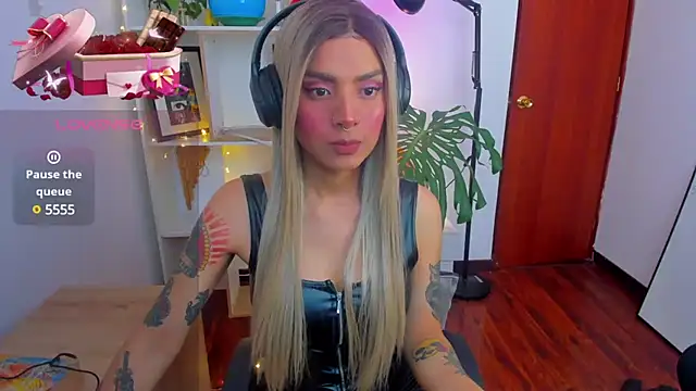 Snapshot of Yeriawaddell_ chatting on January 6, 3:40 pm Yeriawaddell  online show from January 6, 3:40 pm