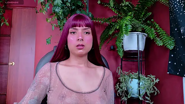 Yeriawaddell  online show from April 10, 8:27 pm