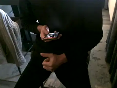 hornyman18cm39 online show from January 14, 1:06 pm