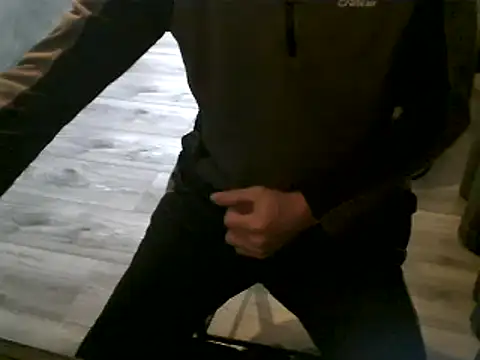 hornyman18cm39 online show from February 10, 2:05 pm