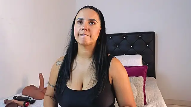 tatiana big ass boobs online show from October 31, 8:05 pm