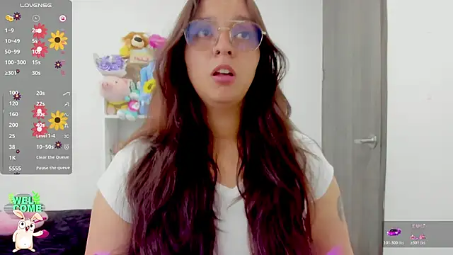 Snapshot of Valery7rose_ chatting on July 4, 3:27 pm Valery7rose online show from July 4, 3:27 pm