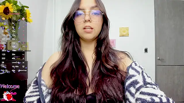 Valery7rose  online show from September 24, 9:43 pm