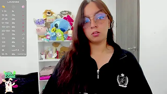 Snapshot of Valery7rose_ chatting on June 10, 3:35 pm Valery7rose online show from June 10, 3:35 pm