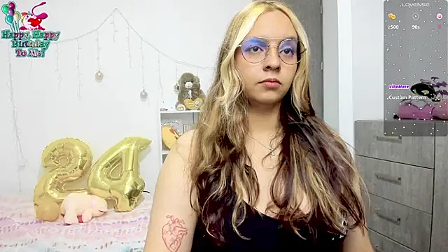 Valery7rose  online show from February 23, 11:36 pm