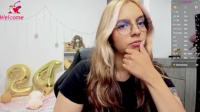 Valery7rose  online show from March 2, 10:34 pm