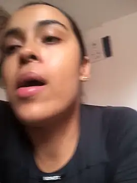 Snapshot of JuanaSimons chatting on February 1, 6:50 pm JuanaSimons online show from February 1, 6:50 pm