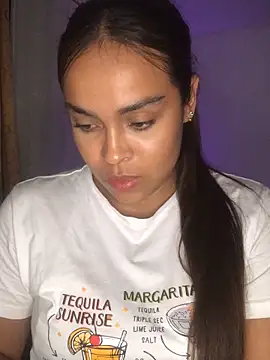 JuanaSimons online show from November 5, 1:52 am