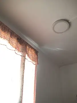 JuanaSimons online show from March 15, 7:10 pm