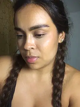 Snapshot of JuanaSimons chatting on January 6, 12:36 am JuanaSimons online show from January 6, 12:36 am