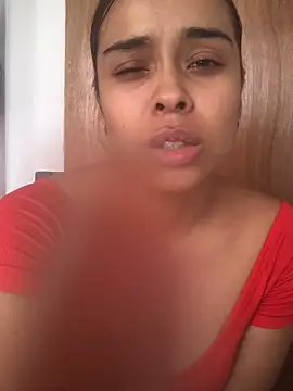 JuanaSimons online show from September 28, 7:10 pm