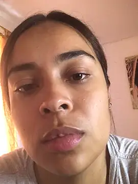 Snapshot of JuanaSimons chatting on January 18, 8:01 pm JuanaSimons online show from January 18, 8:01 pm