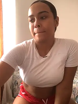 JuanaSimons online show from October 26, 6:30 pm