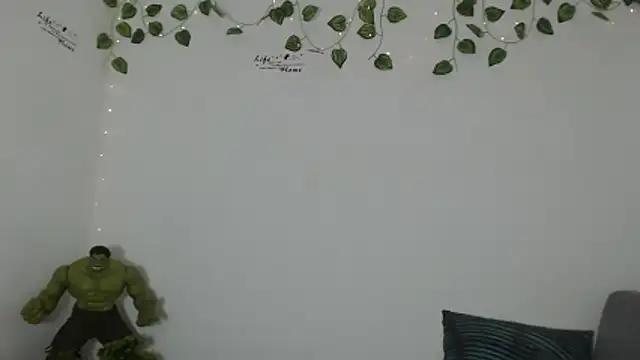 Snapshot of Angel_bran chatting on November 18, 8:12 pm Angel bran online show from November 18, 8:12 pm