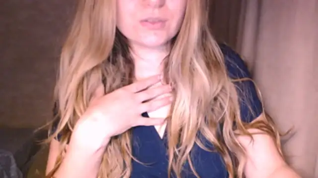 Snapshot of fiona_cute_2 chatting on October 3, 7:37 pm fiona cute 2 online show from October 3, 7:37 pm