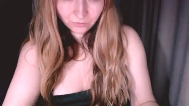 fiona cute 2 online show from April 6, 8:10 pm