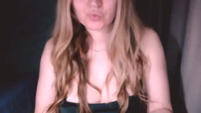 fiona cute 2 online show from February 16, 7:45 pm