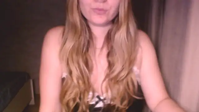 Snapshot of fiona_cute_2 chatting on September 21, 7:41 pm fiona cute 2 online show from September 21, 7:41 pm