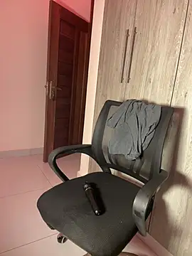 Candiey001 online show from April 5, 8:59 pm